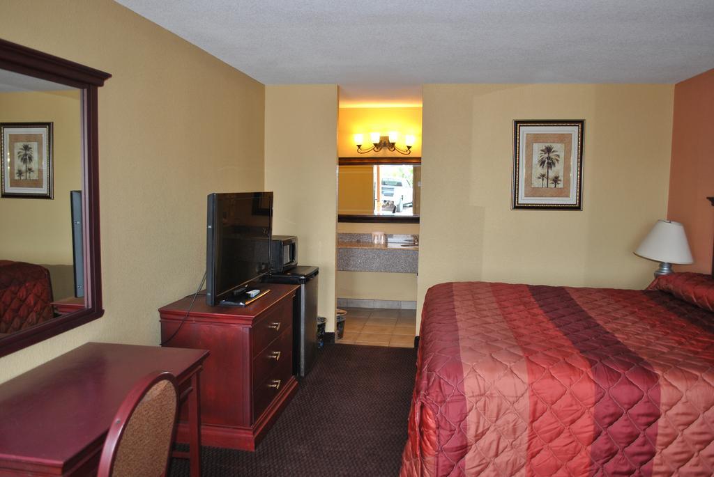 Executive Inn Brookshire Exterior foto