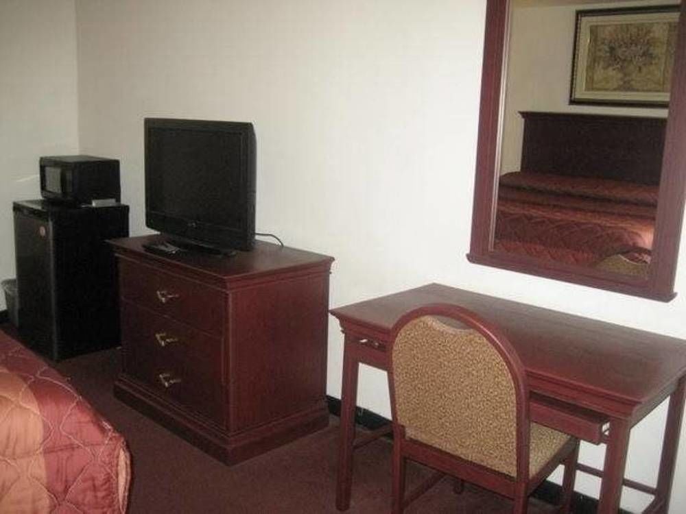 Executive Inn Brookshire Exterior foto
